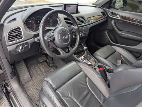 Used 2018 Audi Q3 2.0T Premium Plus w/ Premium Plus Package AWD/4WD image 24