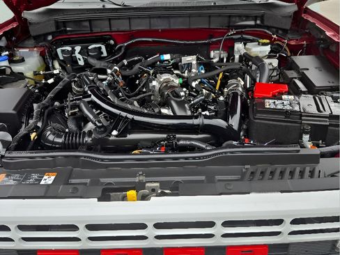 Used 2025 Ford Bronco Heritage Edition AWD/4WD image 8