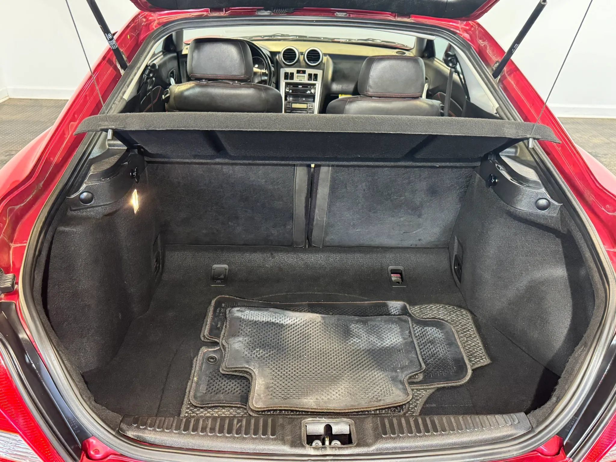 Used 2005 Hyundai Tiburon GT FWD image 25