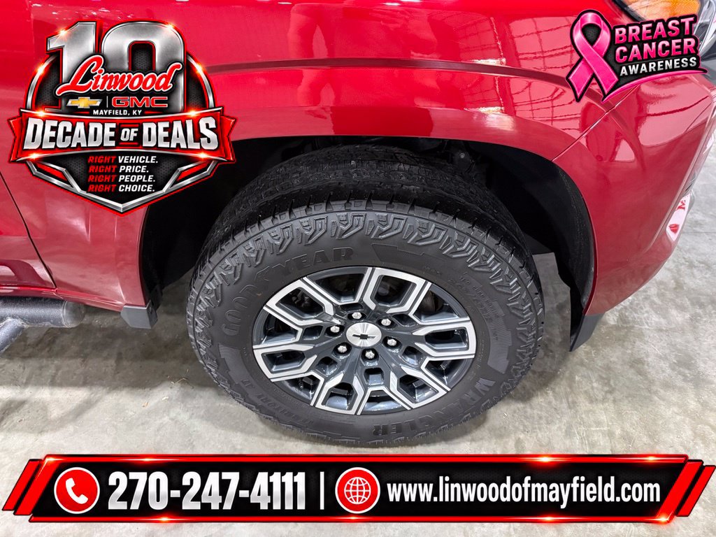 Used 2024 Chevrolet Colorado Z71 w/ Z71 Convenience Package 2 AWD/4WD image 12