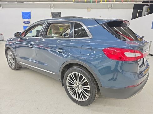Used 2016 Lincoln MKX Reserve w/ Climate Package AWD/4WD image 4