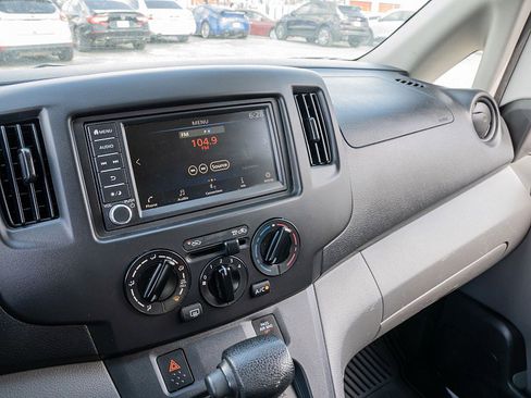 Used 2020 Nissan NV200 S w/ Back Door Glass Package image 28