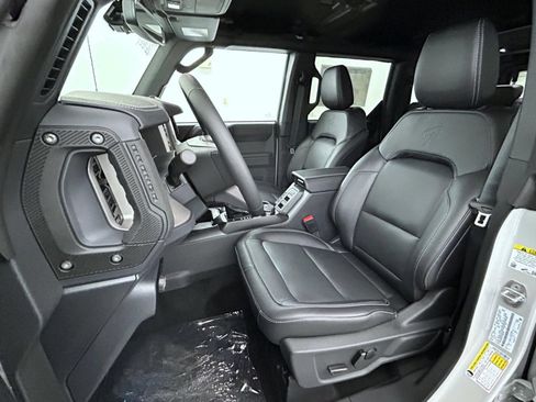 New 2026 Ford Bronco Outer Banks AWD/4WD image 10