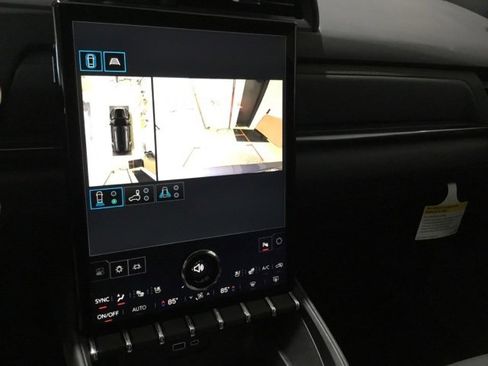 New 2026 GMC Terrain AT4 w/ Convenience Package III image 35