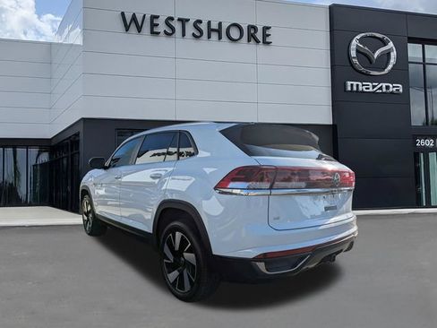 Used 2024 Volkswagen Atlas Cross Sport SE FWD image 5