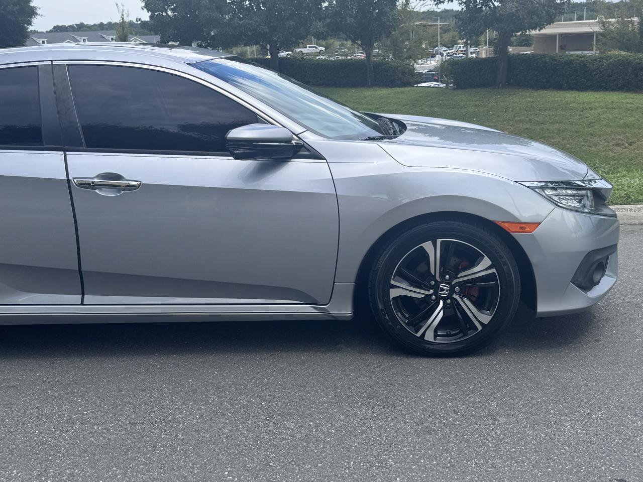 Used 2017 Honda Civic Touring image 32