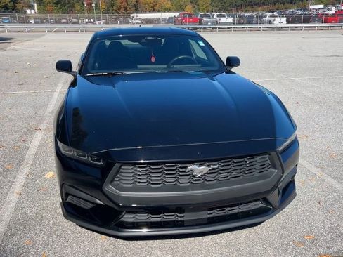 Used 2024 Ford Mustang Coupe image 21