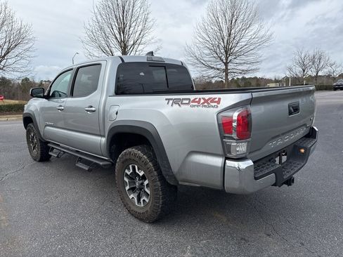 Used 2023 Toyota Tacoma TRD Off-Road image 4