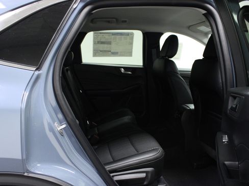 New 2026 Ford Escape SE image 15