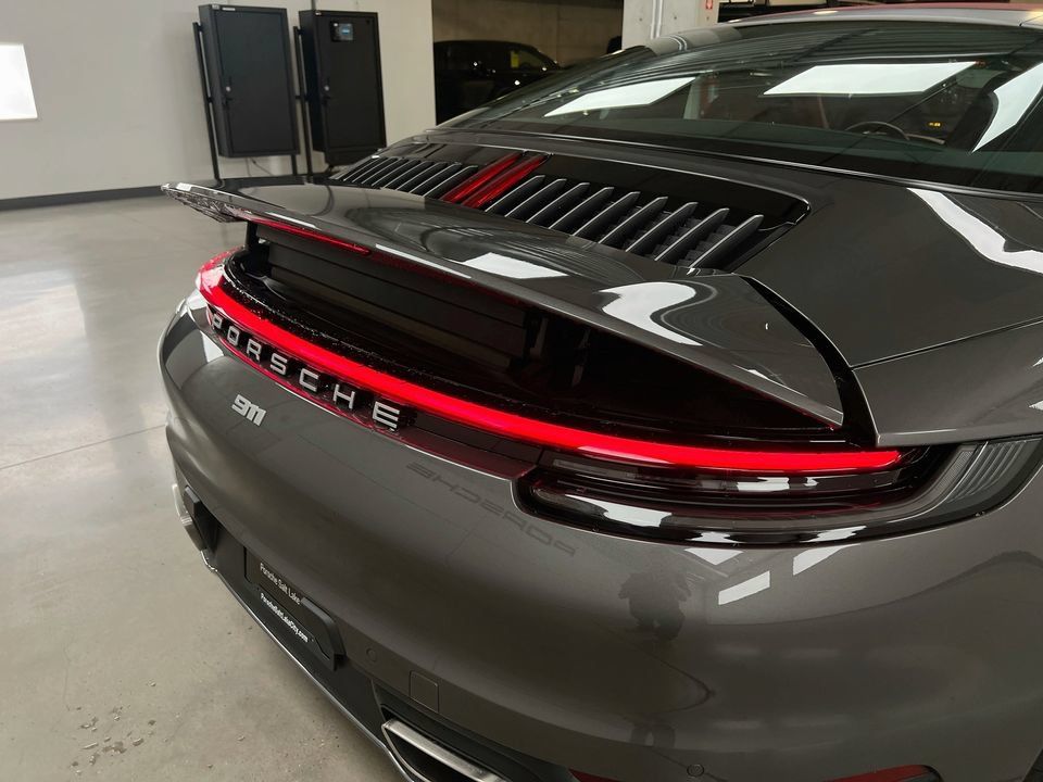 Certified 2024 Porsche 911 Targa 4 AWD/4WD image 41