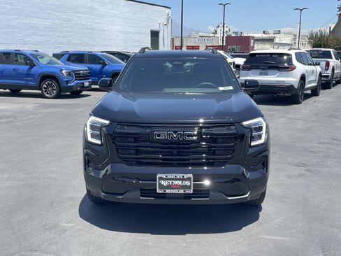 New 2026 GMC Terrain Elevation w/ Elevation Premium Package FWD image 2