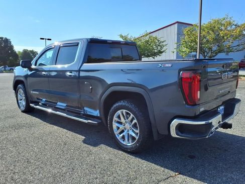 Used 2022 GMC Sierra 1500 SLT w/ SLT Premium Package image 12