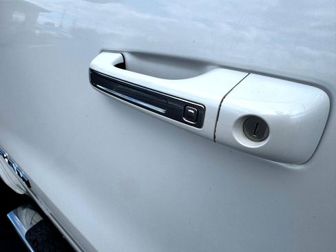 Used 2019 RAM 1500 Laramie image 11