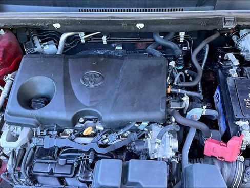 Used 2023 Toyota RAV4 XLE FWD image 32