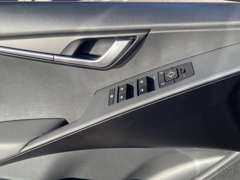 New 2026 Kia Niro LX image 20