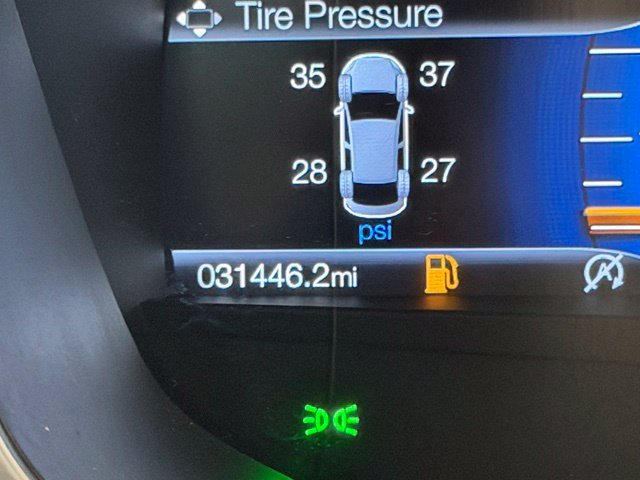 Used 2019 Ford Fusion SE FWD image 10