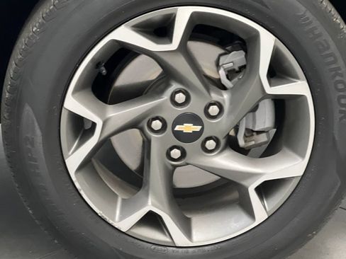 Used 2025 Chevrolet Trax LT FWD image 67