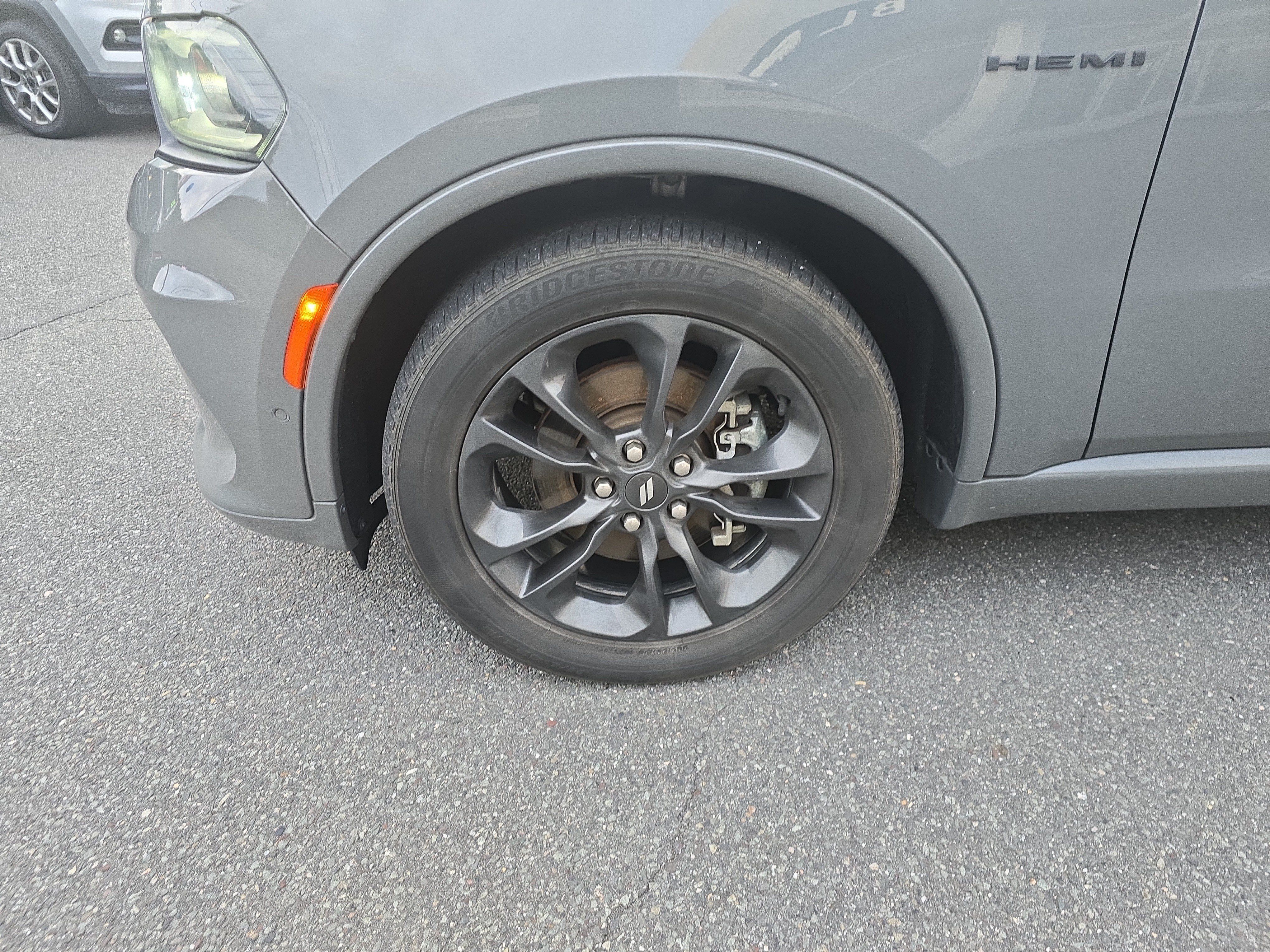 Used 2025 Dodge Durango GT AWD/4WD image 13