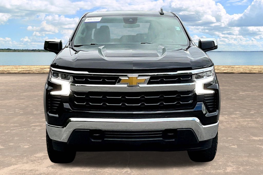 Used 2026 Chevrolet Silverado 1500 LT AWD/4WD image 2