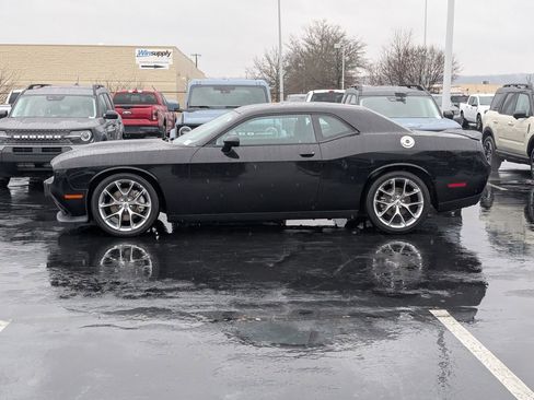 Used 2023 Dodge Challenger GT image 5