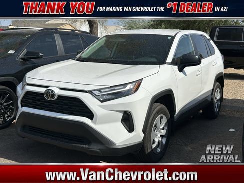 Used 2025 Toyota RAV4 LE AWD/4WD image 1