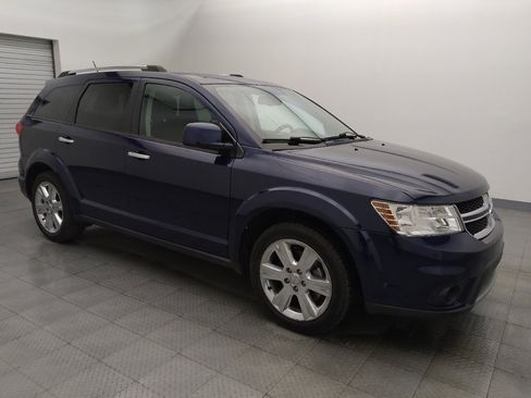 Used 2017 Dodge Journey SXT w/ Chrome Appearance Group image 11