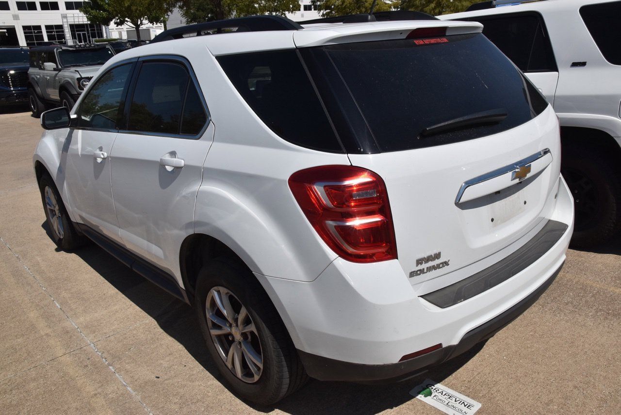 Used 2017 Chevrolet Equinox LT w/ Convenience Package FWD image 7