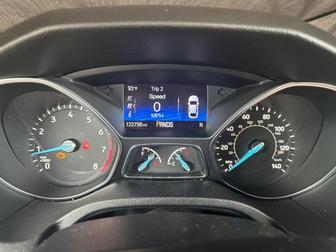 Used 2017 Ford Focus Titanium FWD image 16