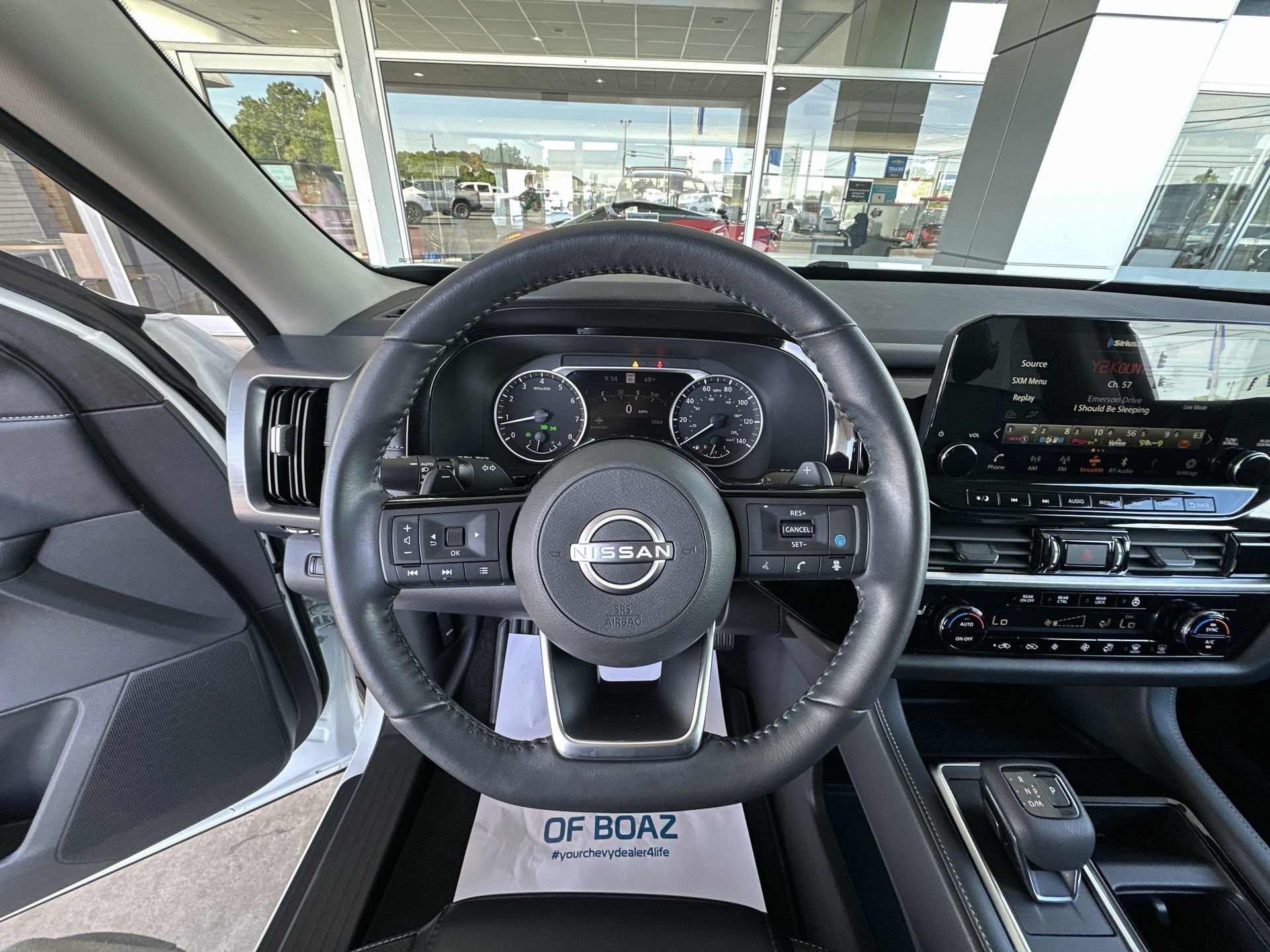 Used 2023 Nissan Pathfinder SL AWD/4WD image 12