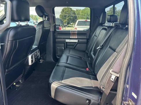 Used 2019 Ford F150 Lariat w/ Equipment Group 502A Luxury AWD/4WD image 17