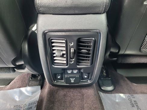 Used 2017 Jeep Grand Cherokee Summit AWD/4WD image 18