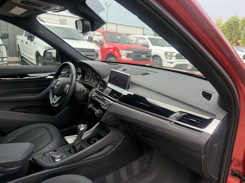 Used 2018 BMW X1 sDrive28i FWD image 9