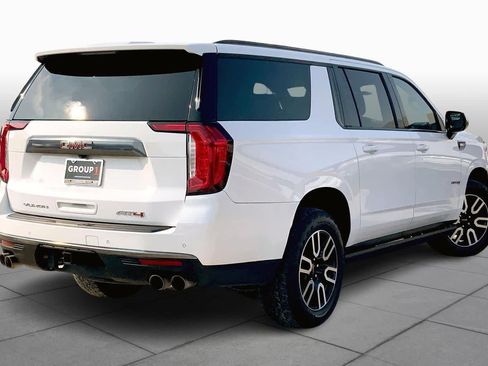 Used 2022 GMC Yukon XL AT4 image 13