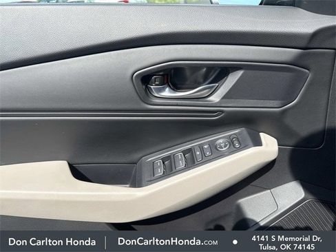 Certified 2025 Honda Accord SE image 8