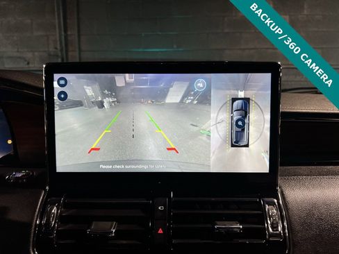 Used 2023 Lincoln Navigator Reserve image 14