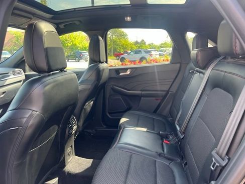 Used 2024 Ford Escape ST-Line w/ Tech Pack #1 AWD/4WD image 15