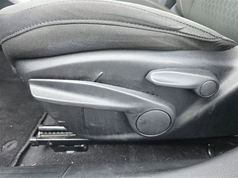 Used 2018 Jeep Compass Sport image 19