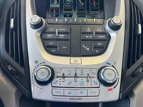 Used 2017 Chevrolet Equinox Premier w/ Enhanced Convenience Package AWD/4WD image 14
