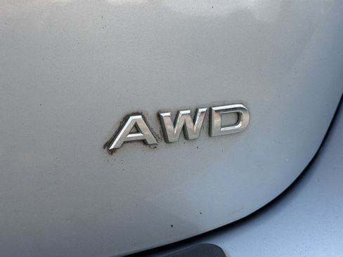 Used 2014 Nissan Rogue S AWD/4WD image 6