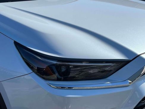 Certified 2025 Toyota Grand Highlander Platinum image 12