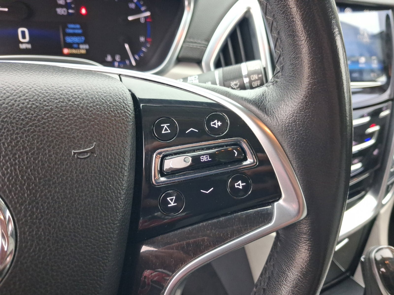 Used 2015 Cadillac SRX Luxury AWD/4WD image 19