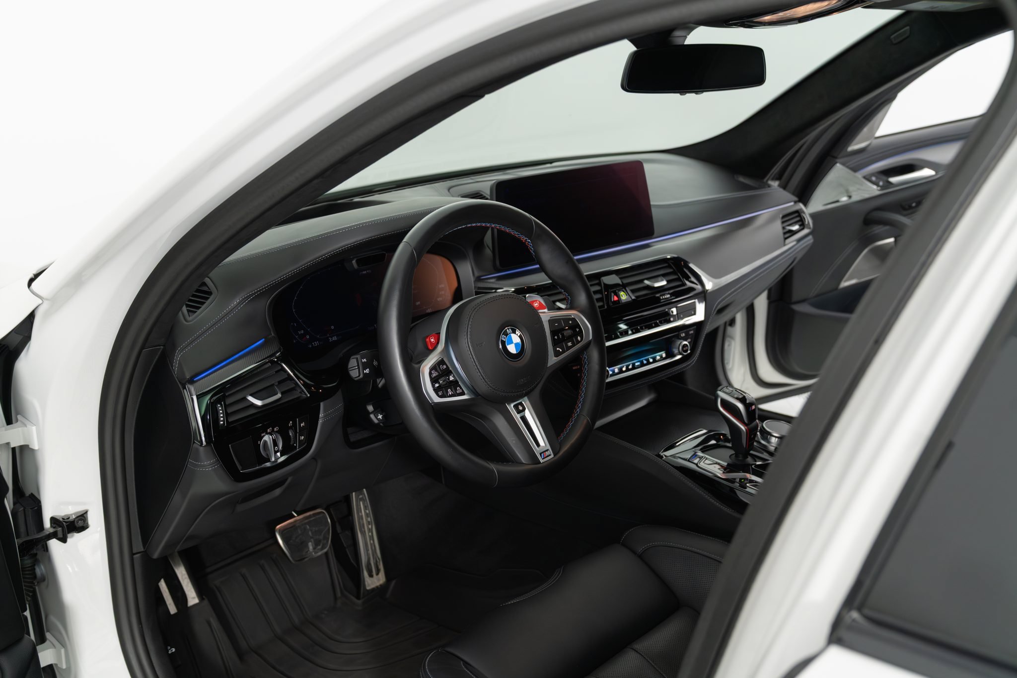 Used 2023 BMW M5 w/ Competition Package AWD/4WD image 3