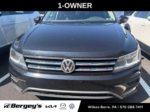 Used 2018 Volkswagen Tiguan SEL AWD/4WD image 1