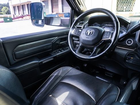 Used 2019 RAM 2500 Limited AWD/4WD image 38