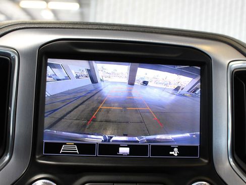 Used 2020 GMC Sierra 1500 SLT w/ SLT Convenience Package image 23