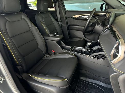 Used 2025 Chevrolet TrailBlazer ACTIV w/ Driver Confidence Package FWD image 18