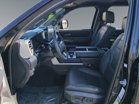 Used 2025 Toyota Tundra SR5 image 9