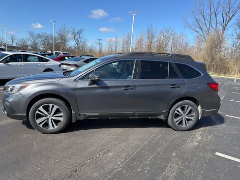 Used 2019 Subaru Outback 2.5i Limited w/ Popular Package #2 image 2