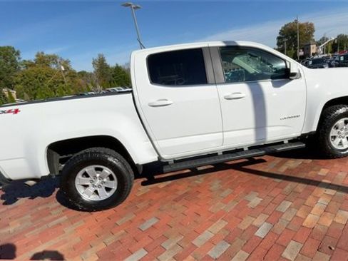 Used 2019 Chevrolet Colorado W/T w/ WT Convenience Package image 2