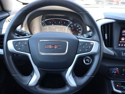 Used 2023 GMC Terrain SLE w/ Driver Convenience Package FWD image 6